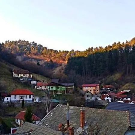 Altfel *