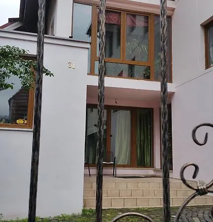 Хостел Altfel *
